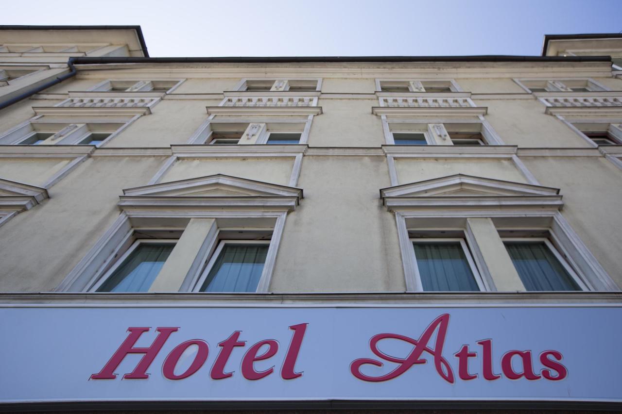 Hotel Atlas Νόβι Πάζαρ Εξωτερικό φωτογραφία